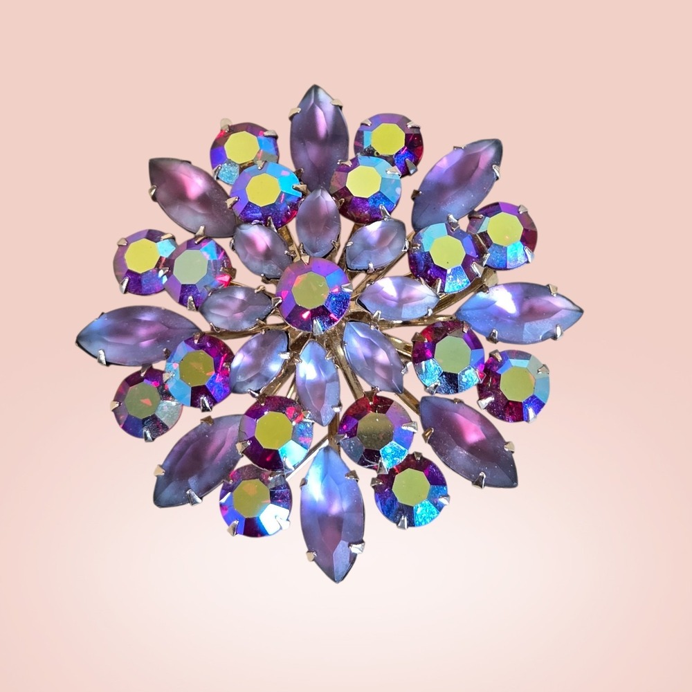 50s Starburst Coro Vintage Frosted Pink Purple AB Stone Brooch Pin Lapel Jacket